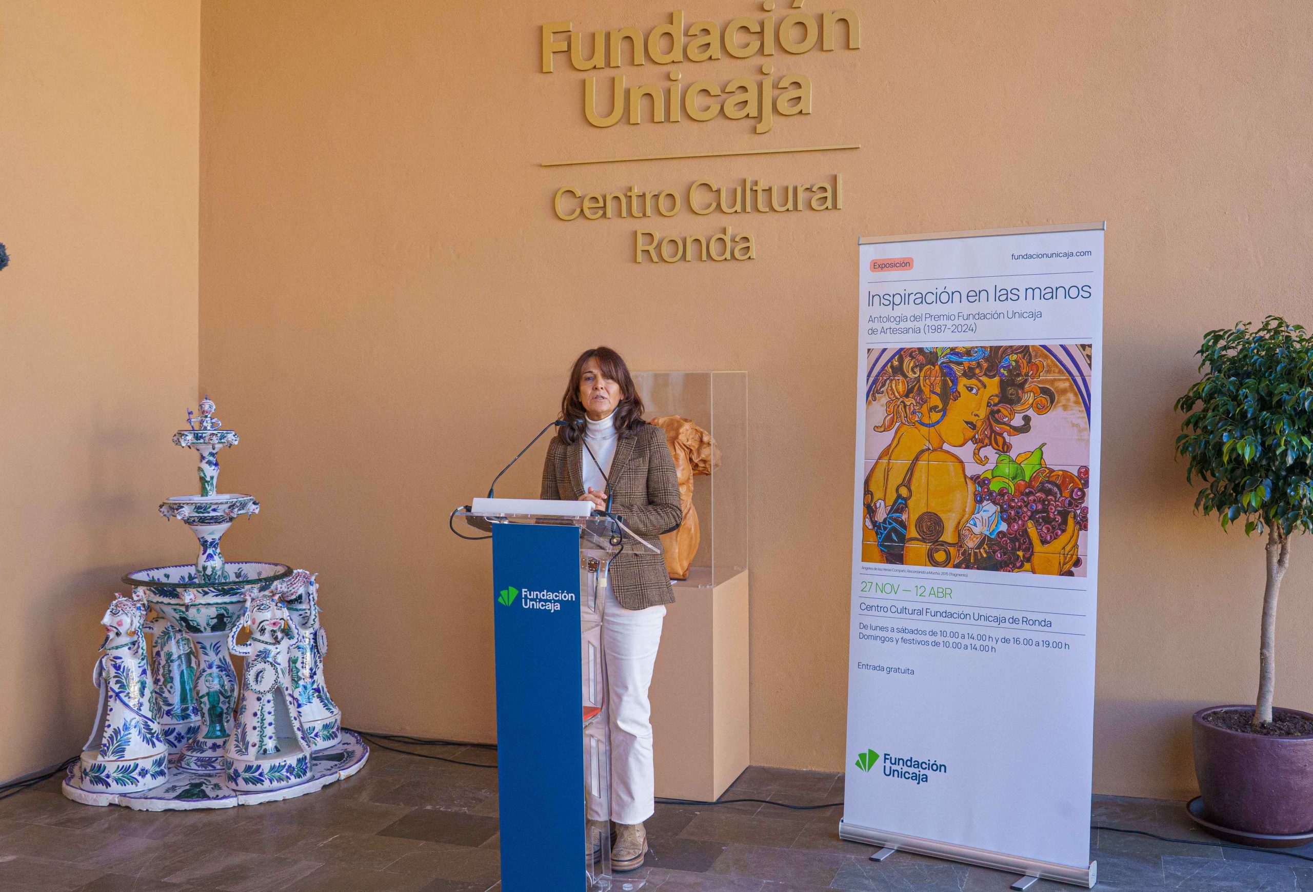 Fundación Unicaja reúne en Ronda cuatro décadas de artesanía en la muestra ‘Inspiración en las manos’