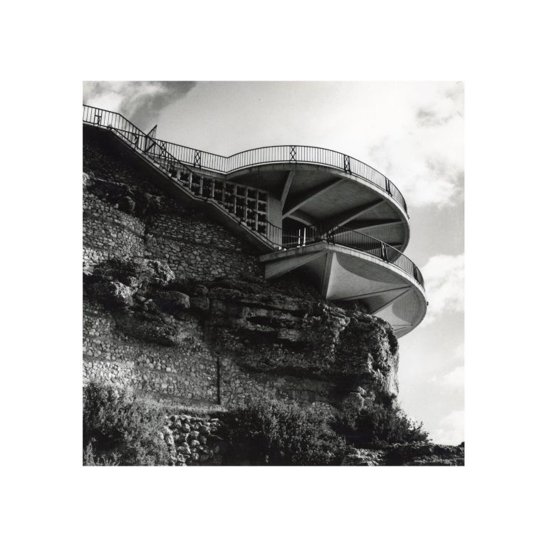 El Museo de Nerja despide el año con la mirada fotográfica de Robert Holder