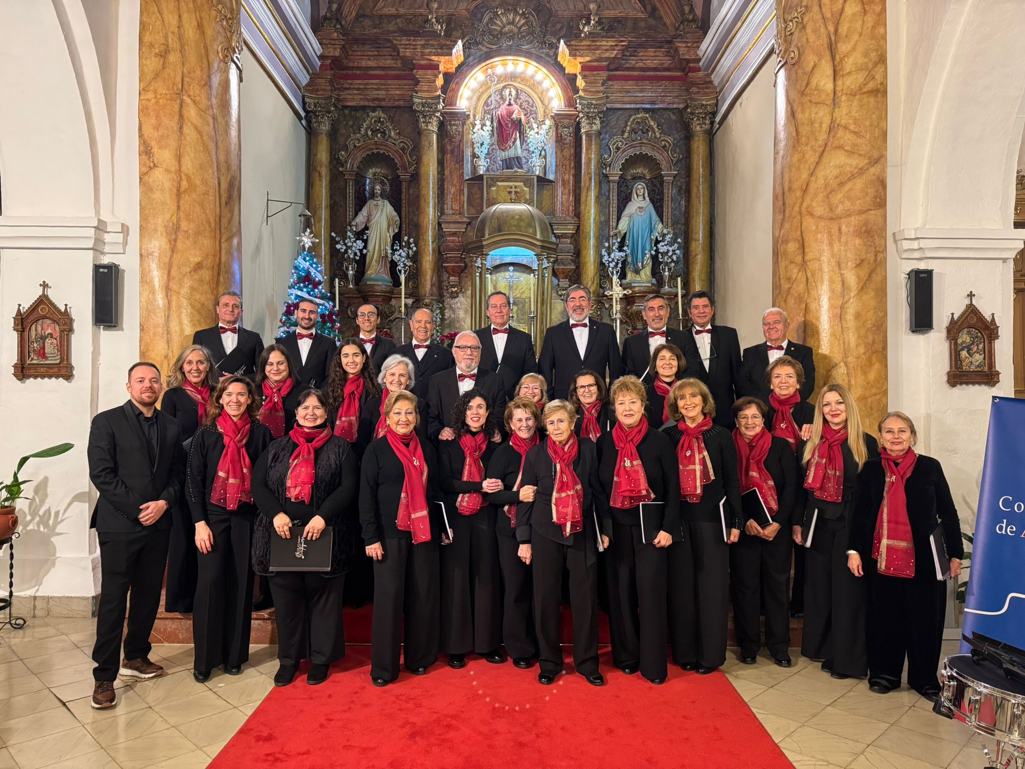 Benadalid disfruta del concierto de Navidad de la Coral ‘Ciudad de Antequera’