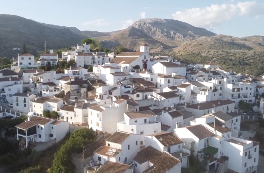 Cartajima contratará a seis jóvenes a través de un programa de empleo de la Junta de Andalucía