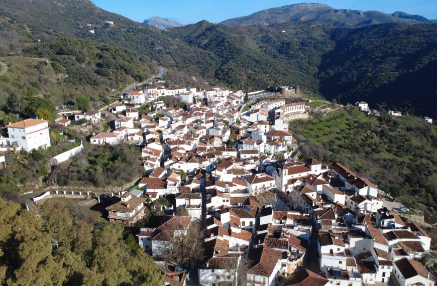 Benadalid contratará a cinco jóvenes desempleados gracias al programa Activa-T Joven