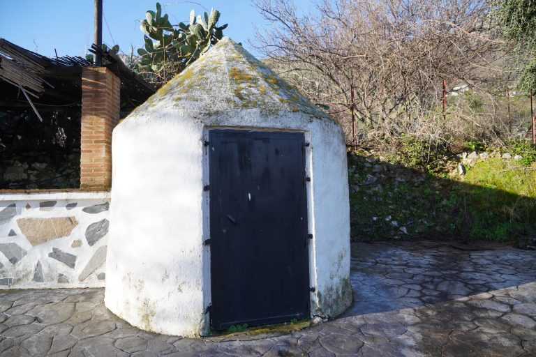 Benadalid realizará mejoras en el depósito municipal de ‘El Piche’