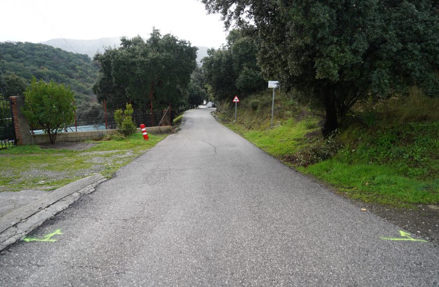 Faraján asfaltará un tramo del camino rural que conecta con Jubrique