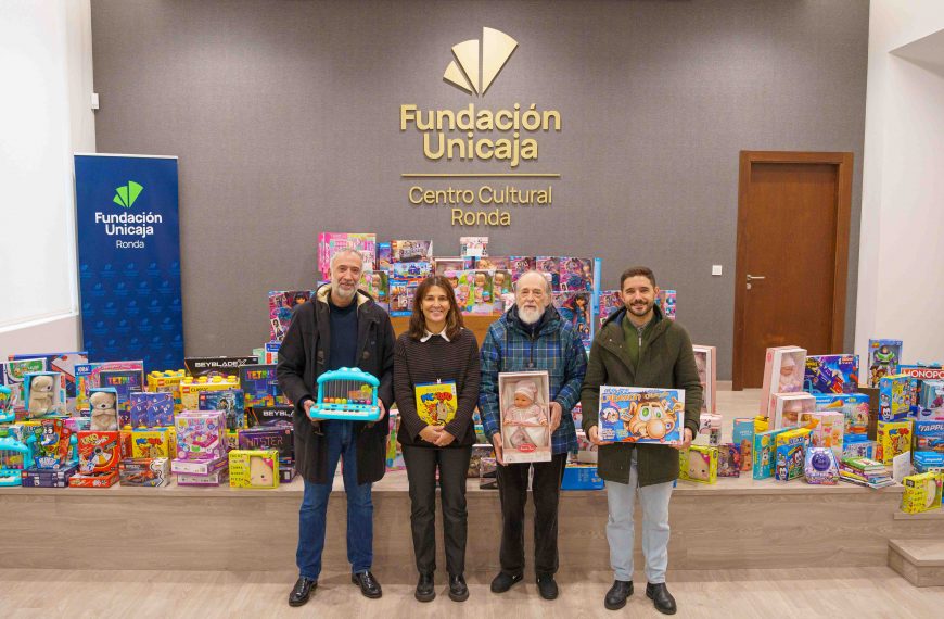 Más de 700 juguetes solidarios llegan a niños y niñas de Ronda gracias a Fundación Unicaja