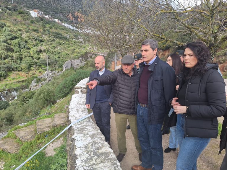 Fernández destaca en Ronda y Benaoján la necesidad de que todas las administraciones “reconduzcan sus esfuerzos económicos para apoyar a personas y empresas” afectadas por el temporal