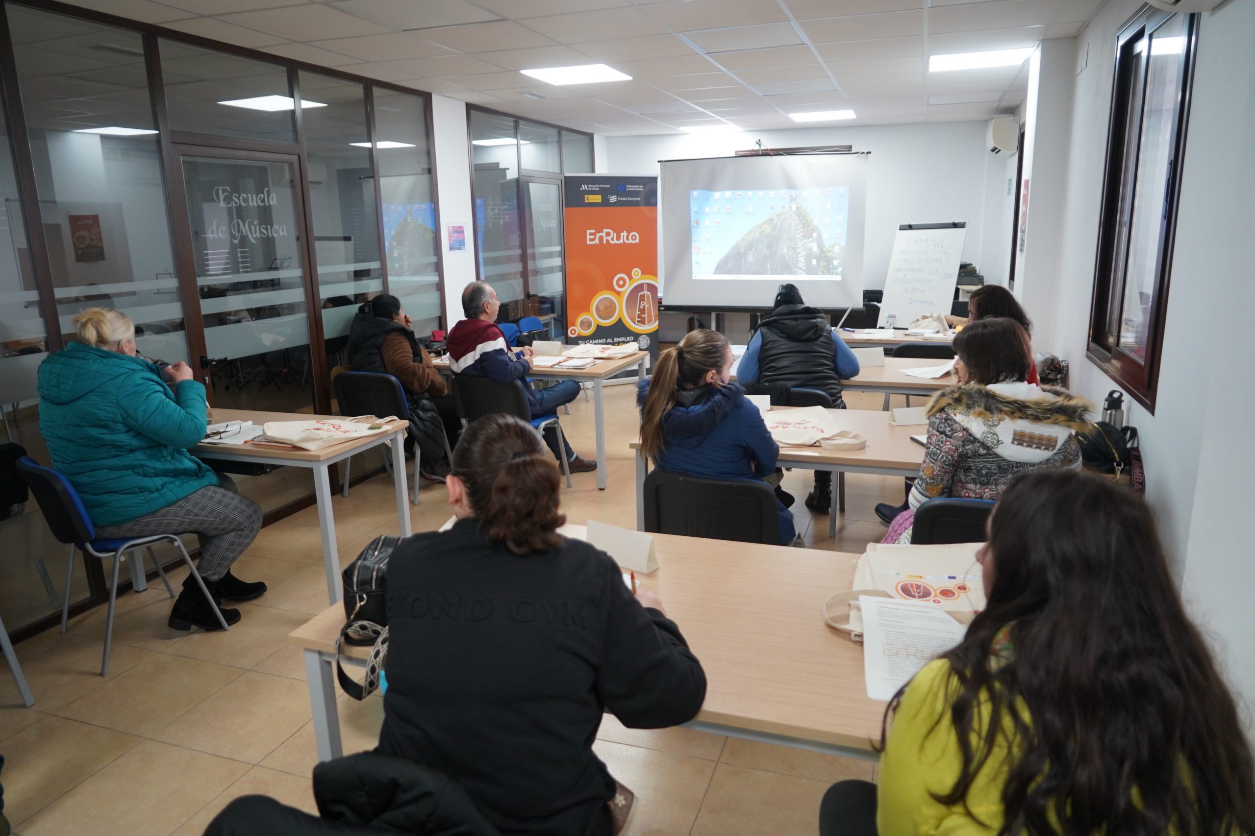 Algatocín inicia un curso formativo del proyecto ‘En Ruta’ para mejorar la empleabilidad