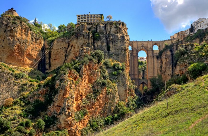 El PSOE de la comarca de Ronda rechaza acudir a actos de “autopromoción” del Ayuntamiento y reivindica la unidad de la Serranía