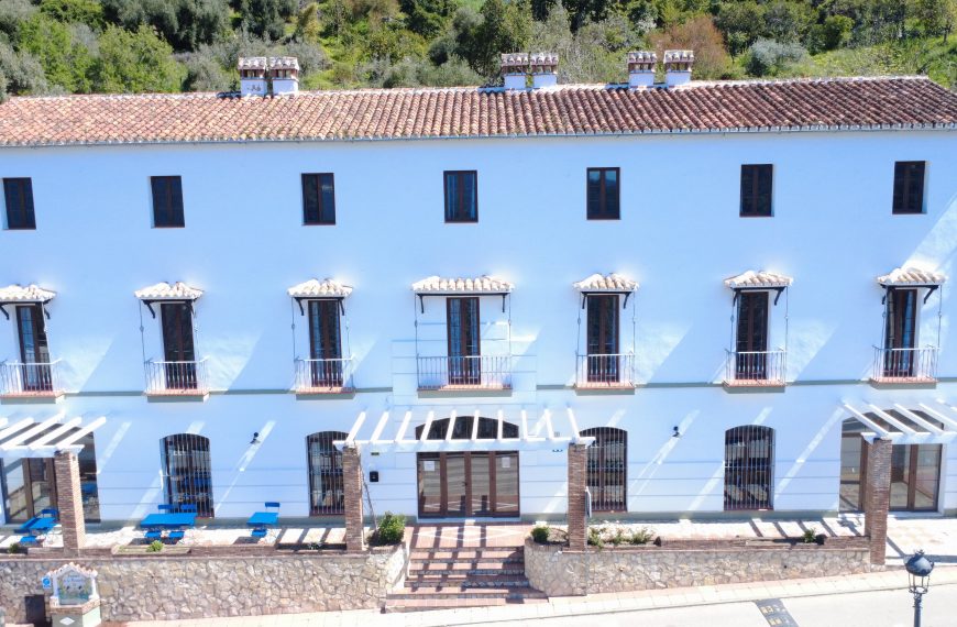 Abre sus puertas el hotel rural ‘Mirador de Jubrique’, un nuevo impulso para el turismo en el Valle del Genal