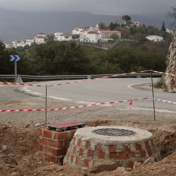 Cartajima instala dos hidrantes para mejorar la respuesta ante incendios