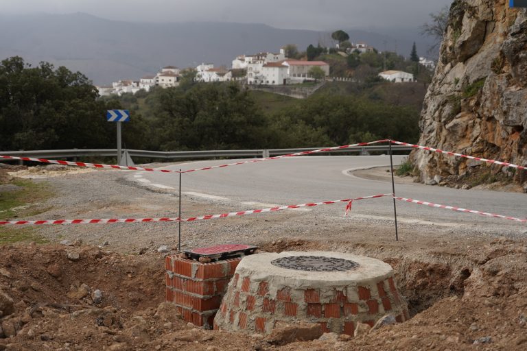 Cartajima instala dos hidrantes para mejorar la respuesta ante incendios