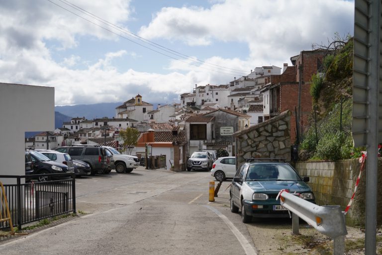 Benalauría instala tres hidrantes para emergencias en distintos puntos del municipio