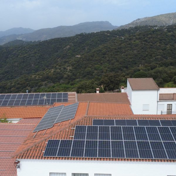 Faraján reduce a la mitad su gasto energético con un plan de renovación de instalaciones públicas