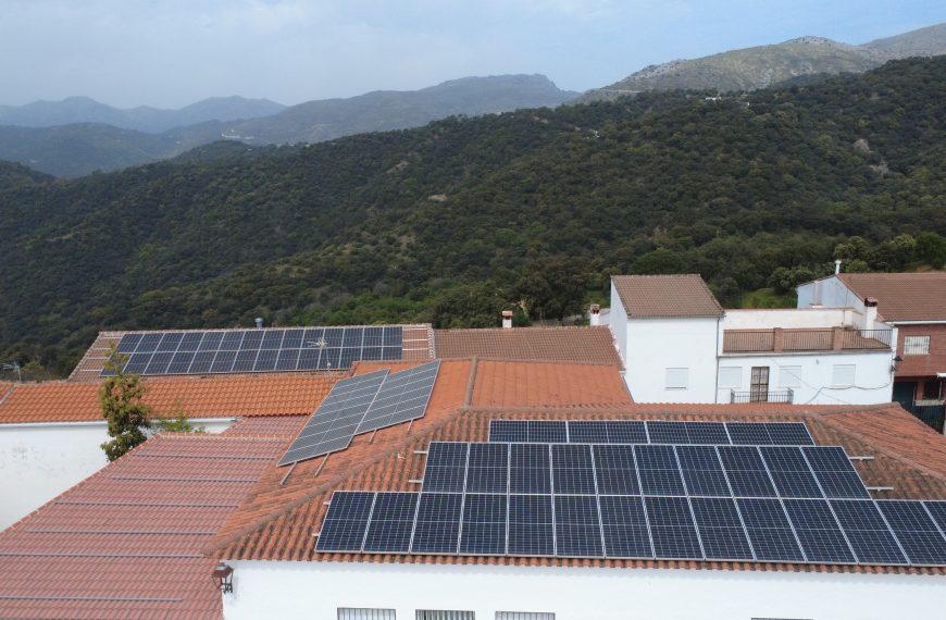 Faraján reduce a la mitad su gasto energético con un plan de renovación de instalaciones públicas
