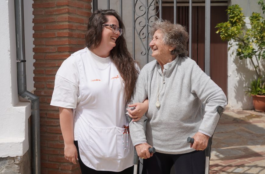 Jubrique refuerza la atención a mayores y niños a través de Activa-T Joven