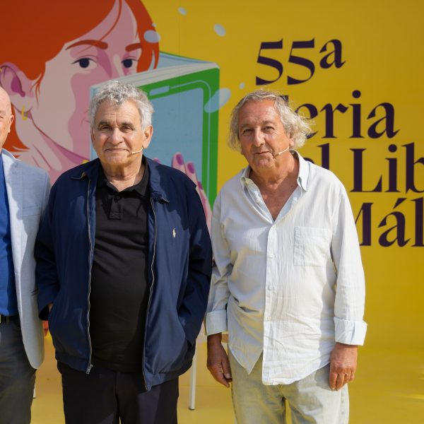 La 55ª Feria del Libro de Málaga reúne a más de medio centenar de librerías y editoriales en el Paseo del Parque