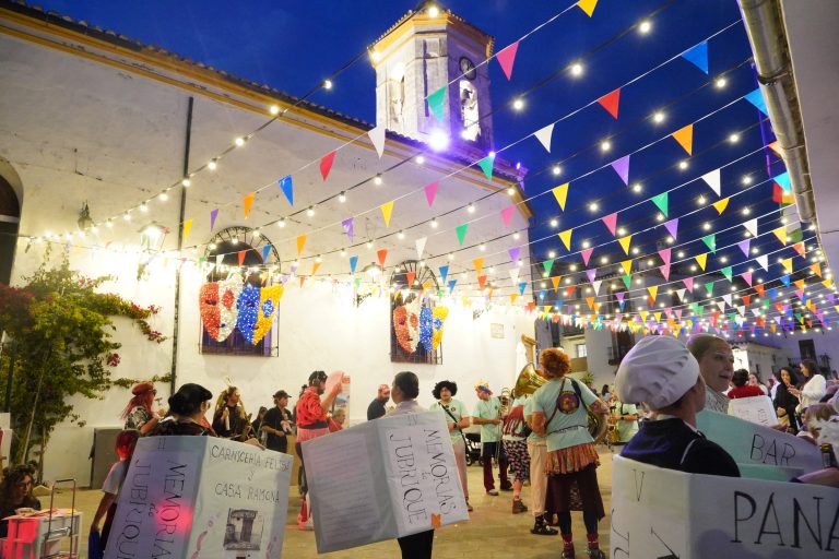 Jubrique celebró un año más sus singulares ‘Máscaras’
