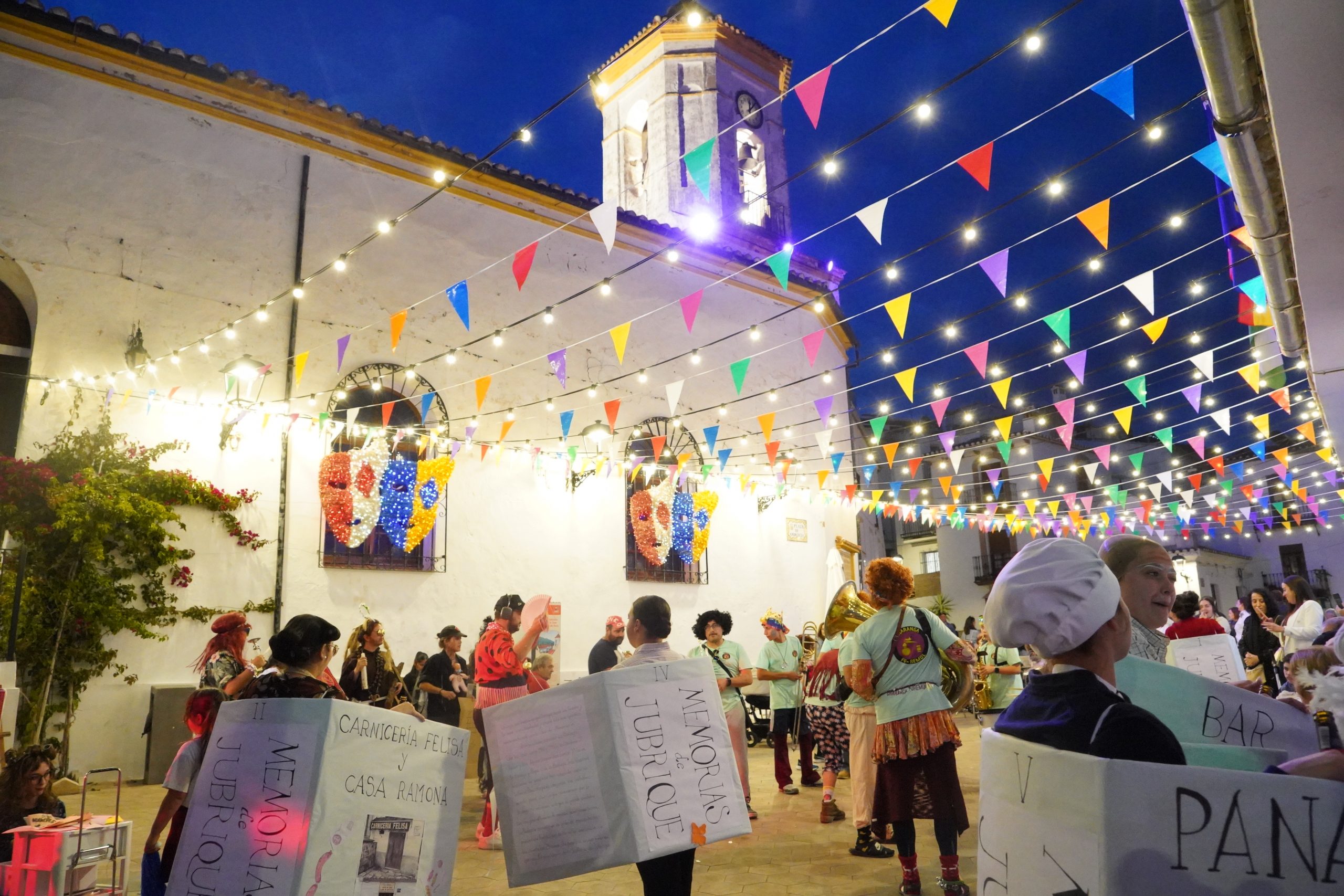 Jubrique celebró un año más sus singulares ‘Máscaras’