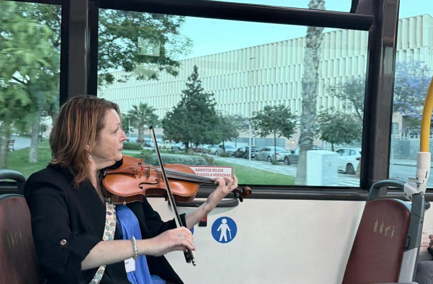 Autobuses, aparcamientos y Casa Gerald Brenan: la música toma la ciudad de Málaga de la mano de Abengsa en la Noche en Blanco 2026