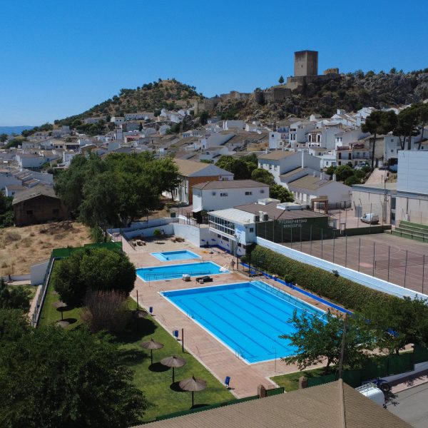 Cañete la Real ofrece entrada gratuita a la piscina municipal para personas con discapacidad y un acompañante
