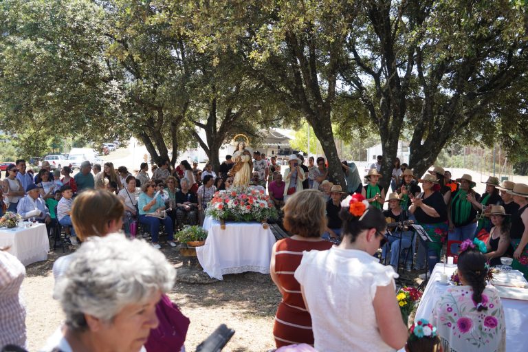 Siete Pilas vivió con alegría y buen ambiente su esperada Romería