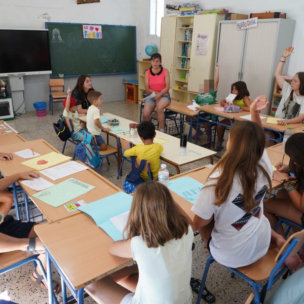 Más de una treintena de menores participan en la Escuela de Verano de Cartajima