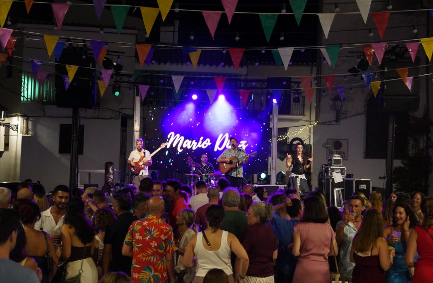 Jubrique consolida el festival Abolongo con música, poesía e inclusión